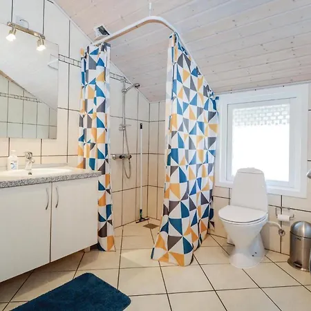 Awesome Home In Hejls With Wifi 度假居