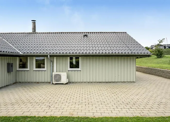 Brombaervaenget Xi *